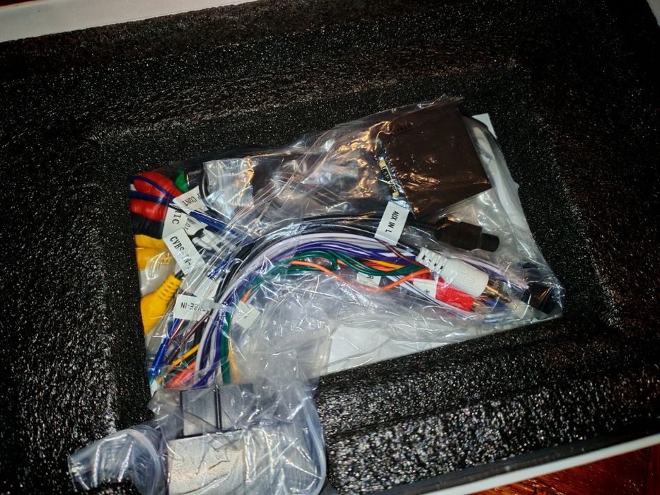 Navigație dedicată Volkswagen cu cameră marșarier