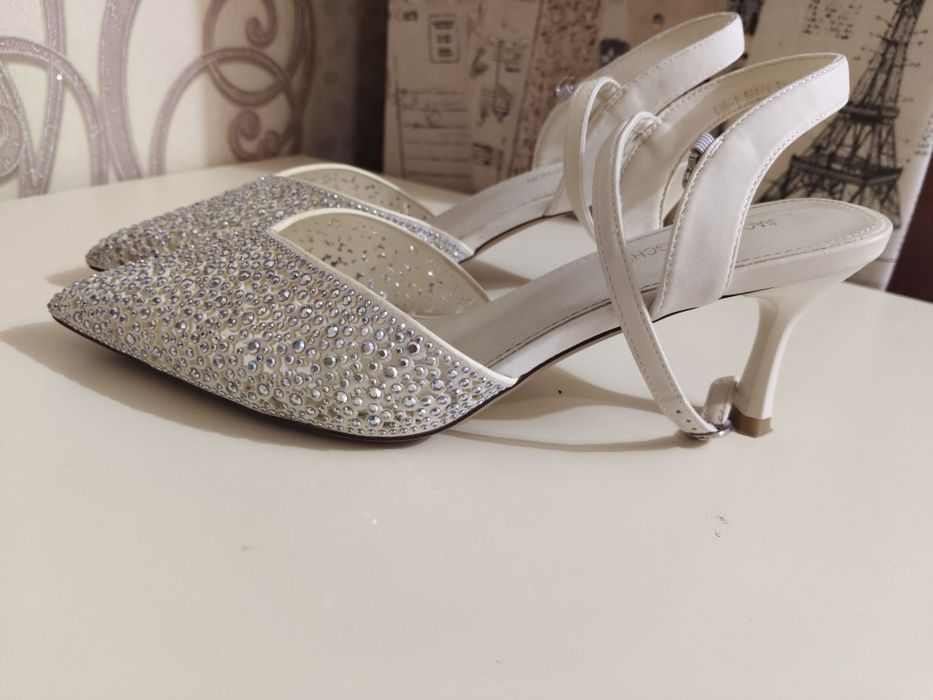 Босоножки женские