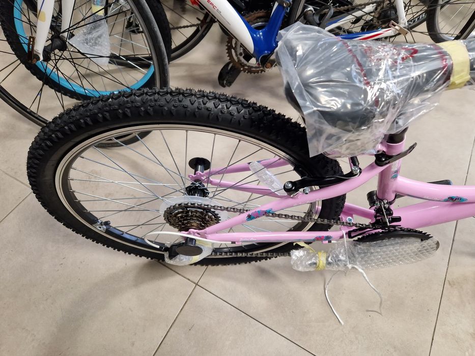 Ново !!!Градски велосипед 24цола Alissa