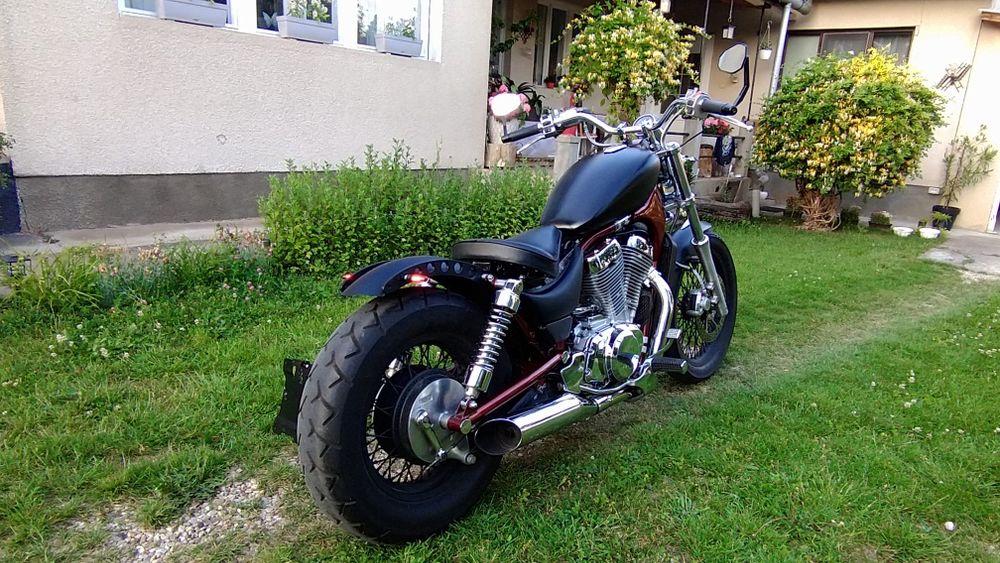 Suzuki Intruder VS800, Bobber, frumos,  impecabil