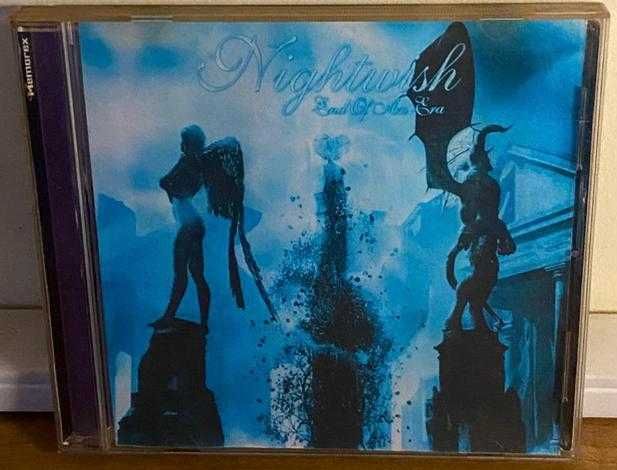 Спешно! колекцията си от CD-та на Nightwish