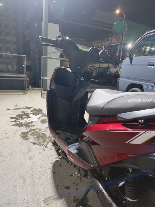 Kymco elektr skuter sotiladi