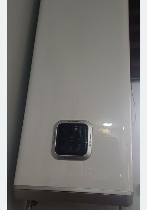 Vând boiler ariston 80 litri