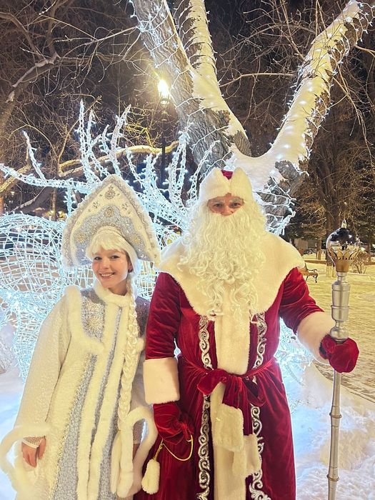 Дед Мороз и Снегурочка