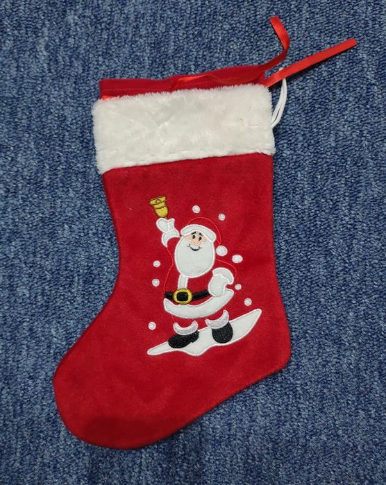 Trei ciorapei pentru cadouri de Crăciun