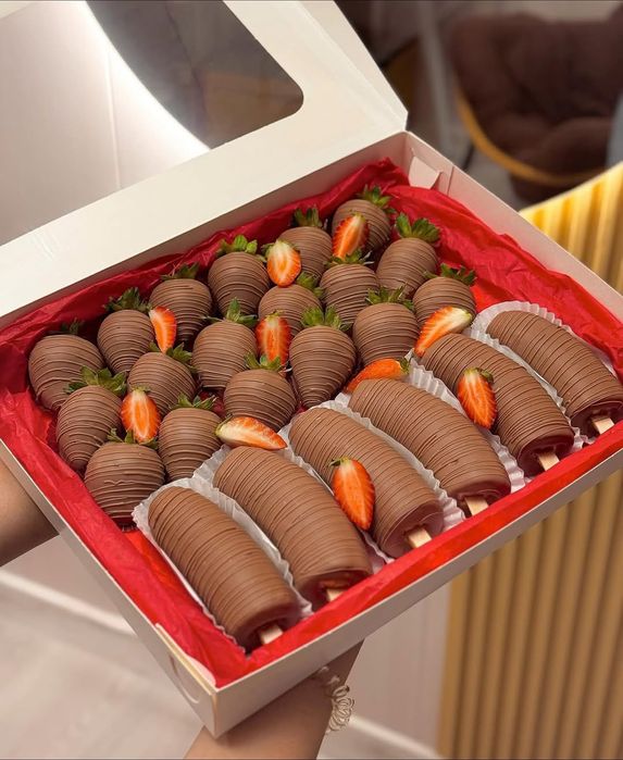 Клубника в шоколаде chocoberry mandarin buket