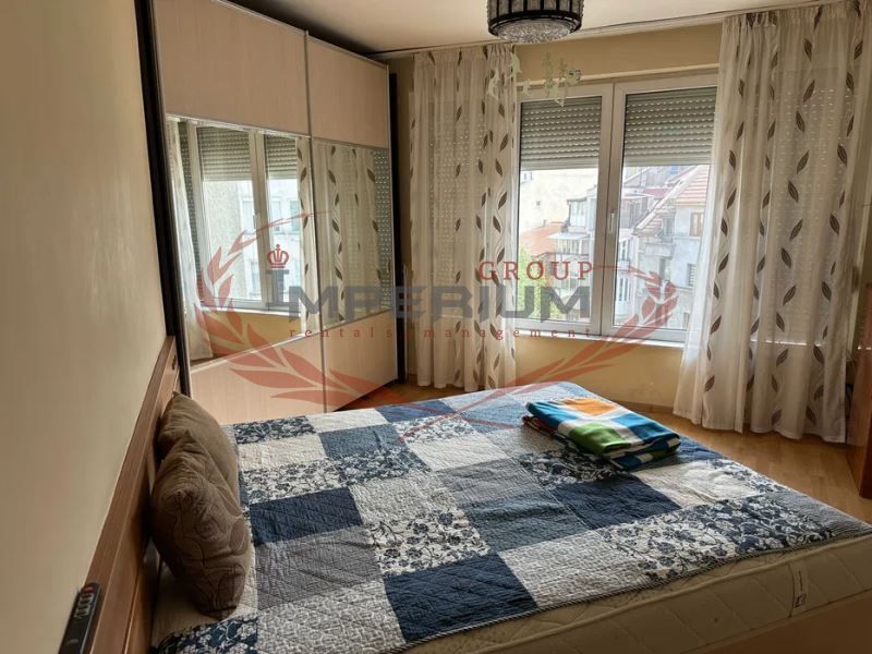 Дава се под наем Двустаен апартамент в Варна, Конфуто - 70 кв.м за 459 € - Снимка #2