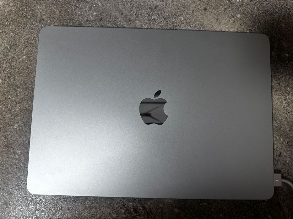 MacBook air 13 M 3 2024