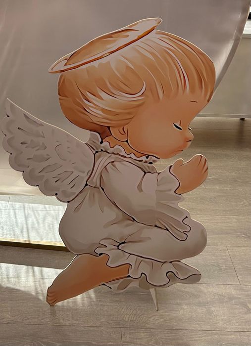 Украси под наем за вашите поводи и тържества