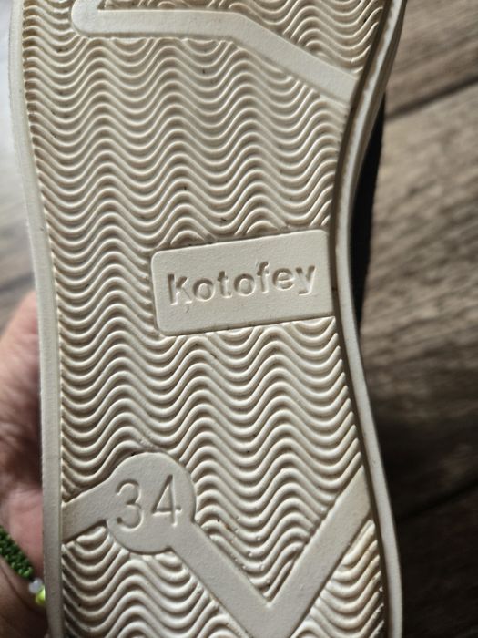 Обувь для девочку 34 размер