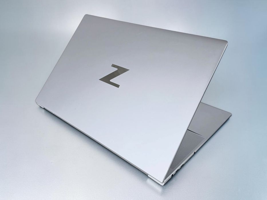 Лаптоп HP ZBook Studio 16 G9 16" WUXGA Intel Core i9-12900H 32GB RAM 1TB SSD NVIDIA RTX A2000 8GB