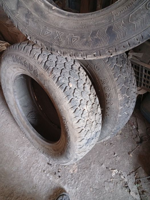 Шины   на   НИВУ .