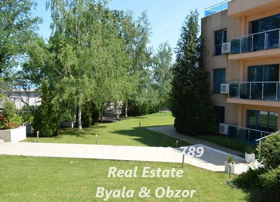 Продава се Двустаен апартамент в Обзор - 65 кв.м за 675 €/кв.м - Снимка #1