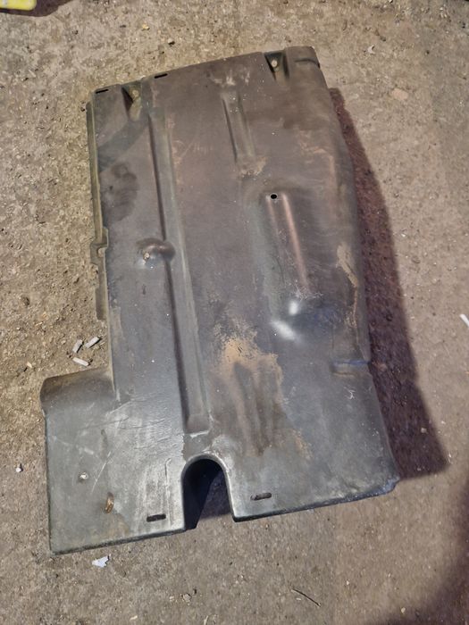 Защита бензонасос 124