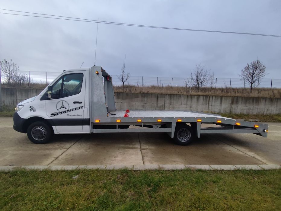Autoplatforma Mercedes Sprinter / 3.5t