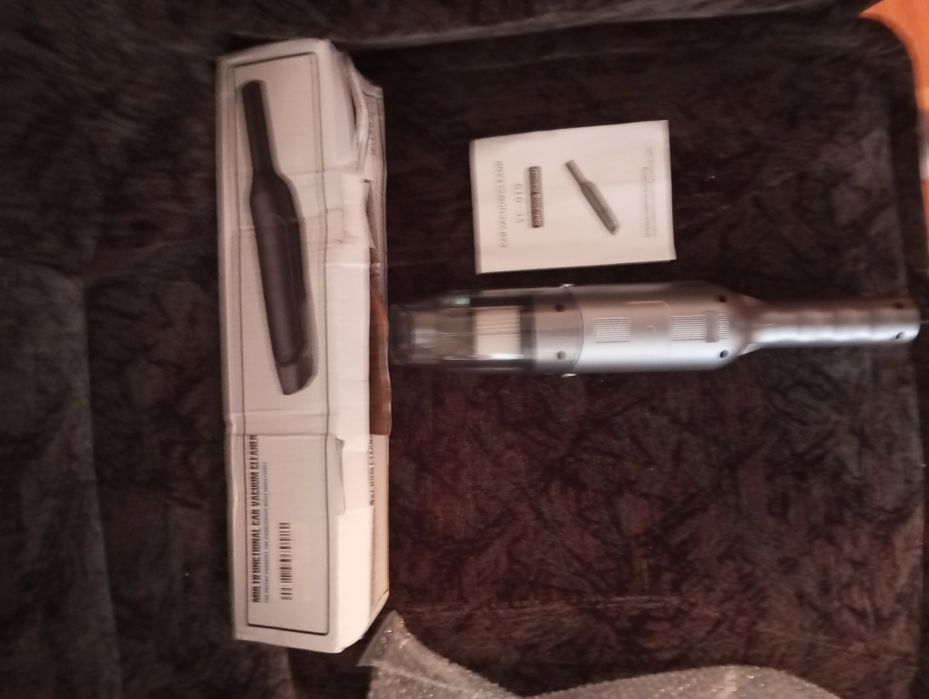 Aspirator auto cu acumulator