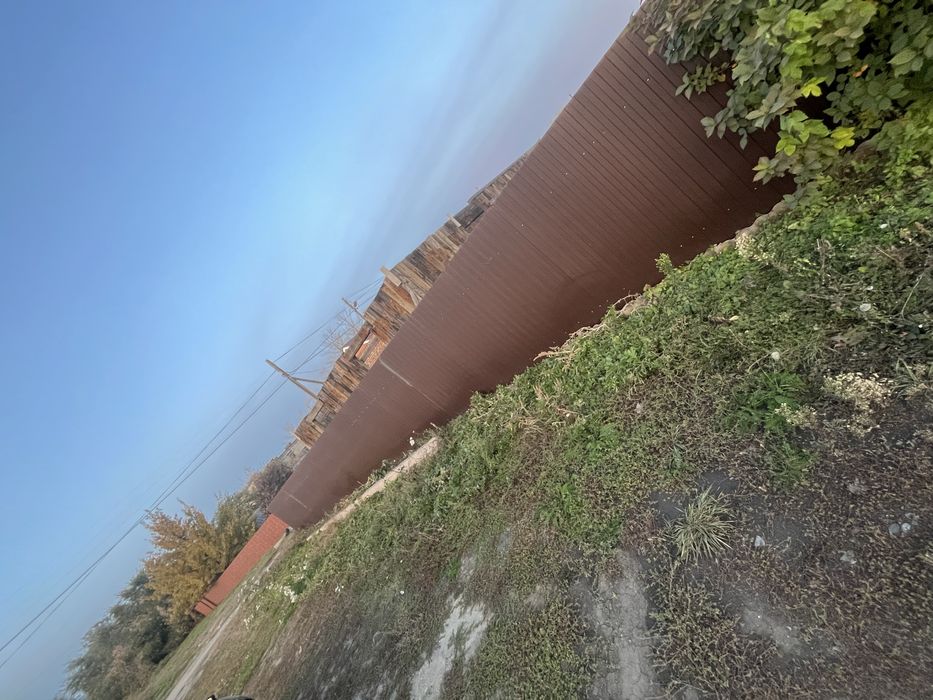 Продам участок, недострой