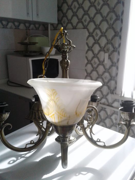 люстра в хорошем состоянии