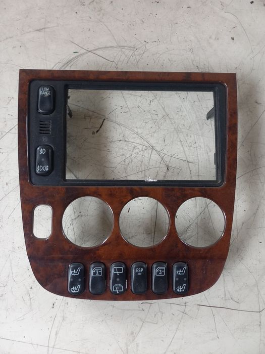 Конзола Mercedes ML W163