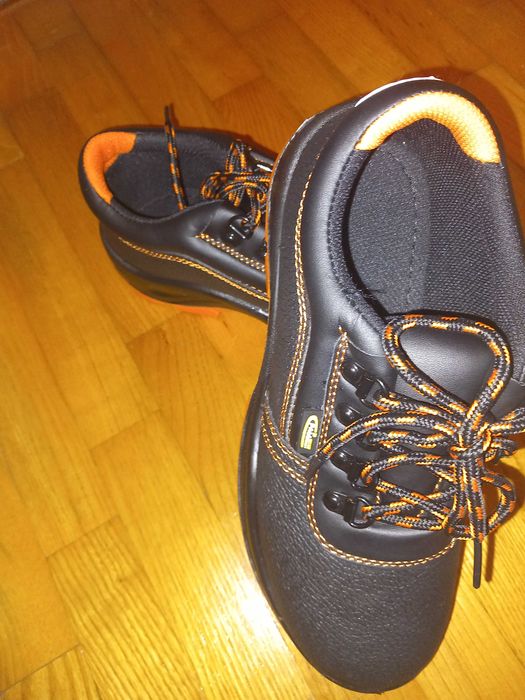 Работни обувки pall star