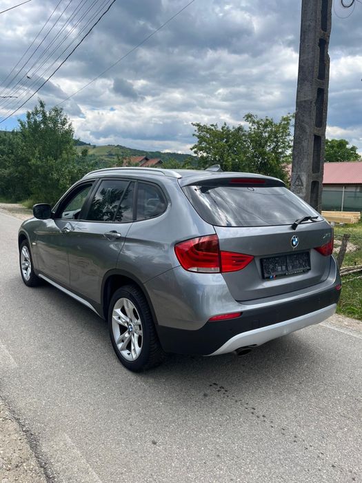 BMW X1 2011 — imagine 5
