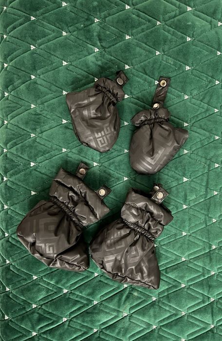 Продам новый детский комбинезон