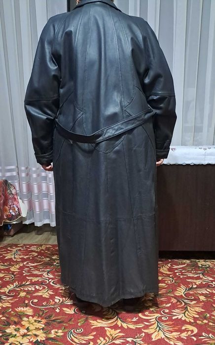 Б/у кожаный плащ
