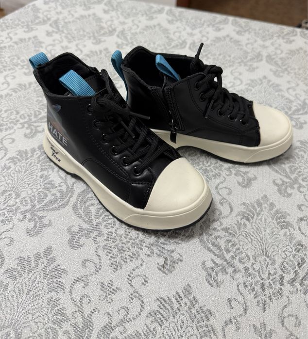 Детская обувь. Новая. Размер 25