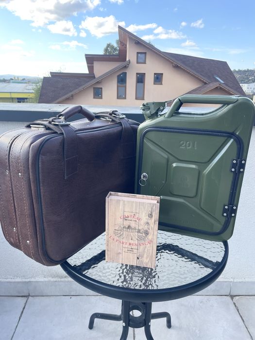 Minibar portabil tip canistra