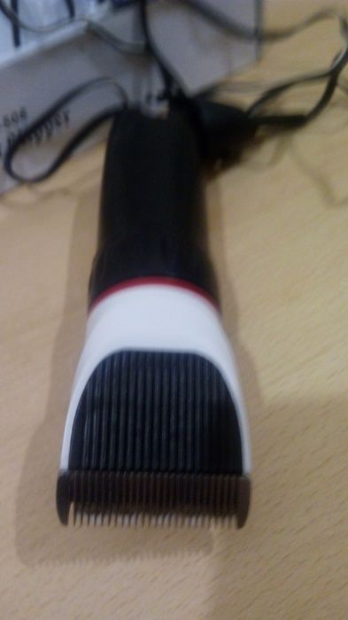 Машинка для стрижки.