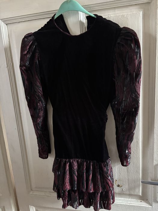 Продавам бална рокля