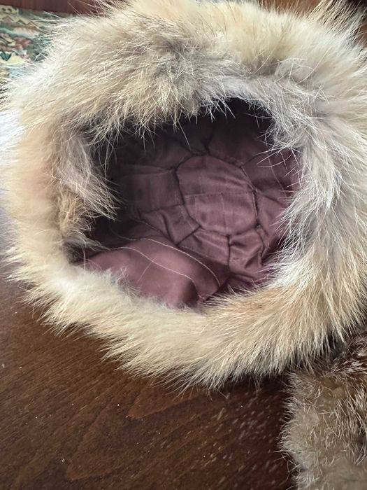 Яка лисица естествен косъм и дамска шапка естествен косъм лисица