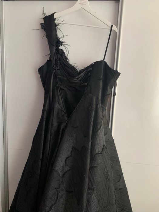 Стилна и красива черна бална рокля