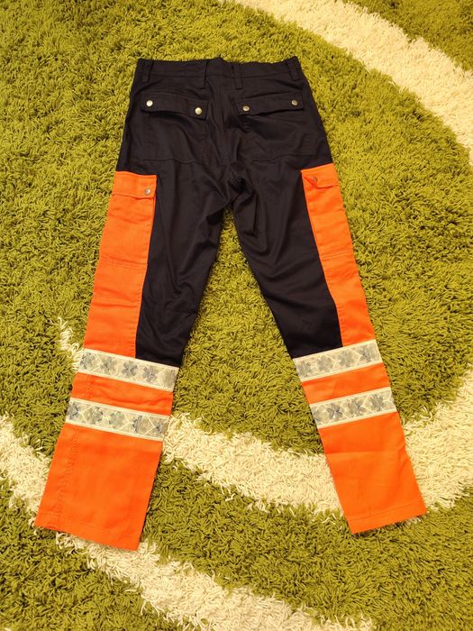 Vand pantaloni de uniforma de dama