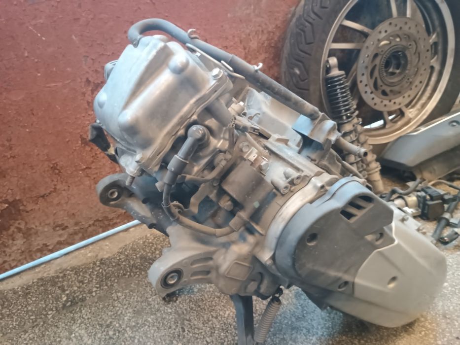 Piese motor Honda sh 150 2013