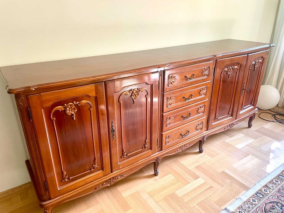 Servantă sculptată premium din lemn masiv 1950 - 1500 RON