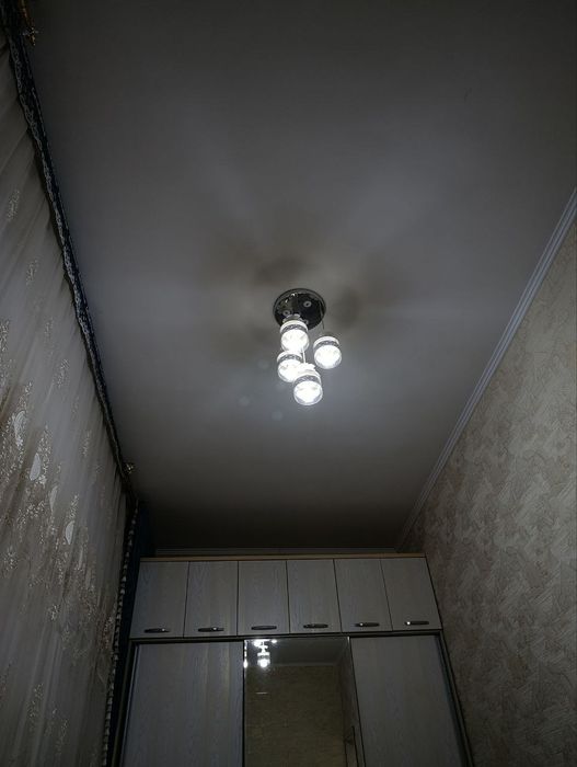 Люстра срочно сотилади