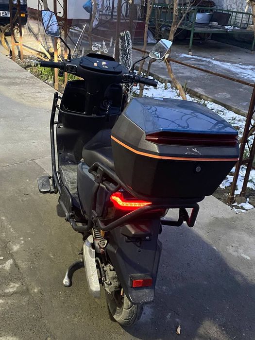 Skuter elektircheski