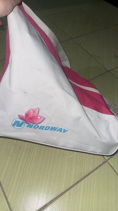 Продаются фигурные коньки nordway