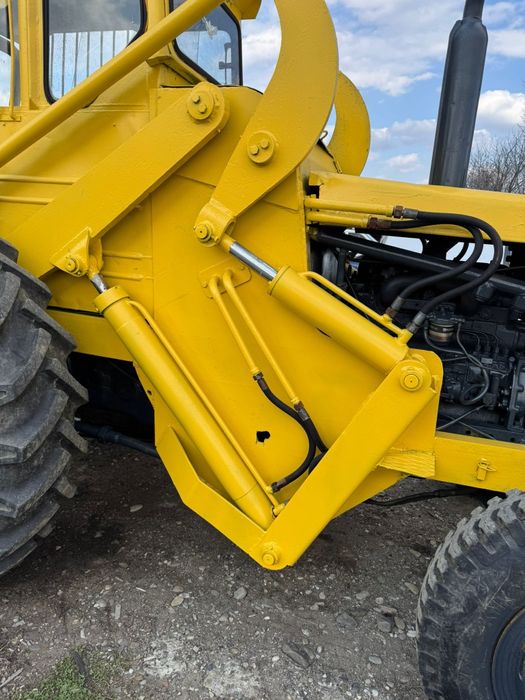 Ifron 204d Încărcător frontal