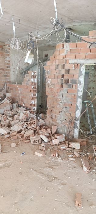 Кърти чисти и извозва