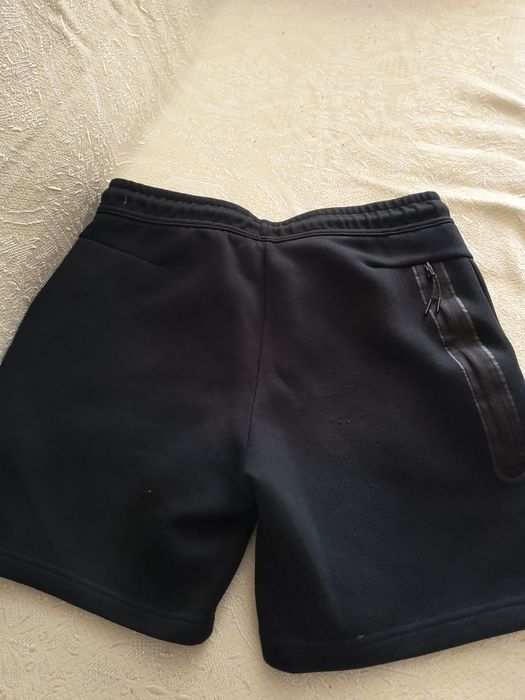 Nike tech shorts black