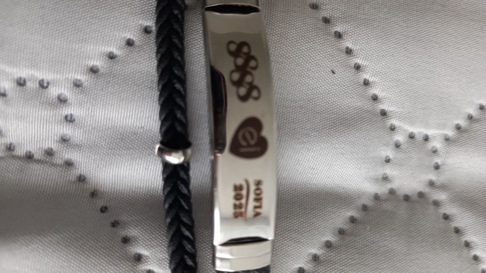 Нова кожена гривна