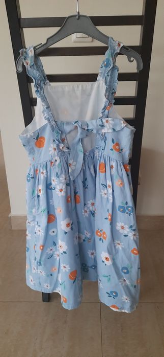 Rochii Zara și Newness 9 ani