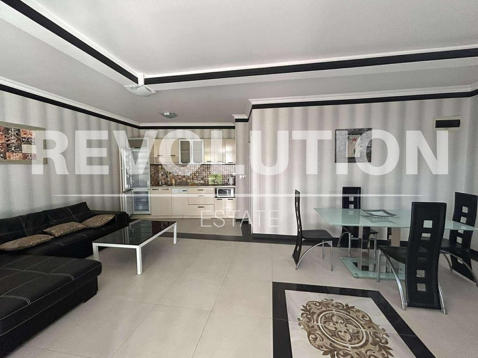 Тристаен апартамент в района на Бриз!