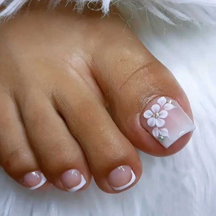 Самозалепващи изкуствени нокти за крака 24 бр. + лепило