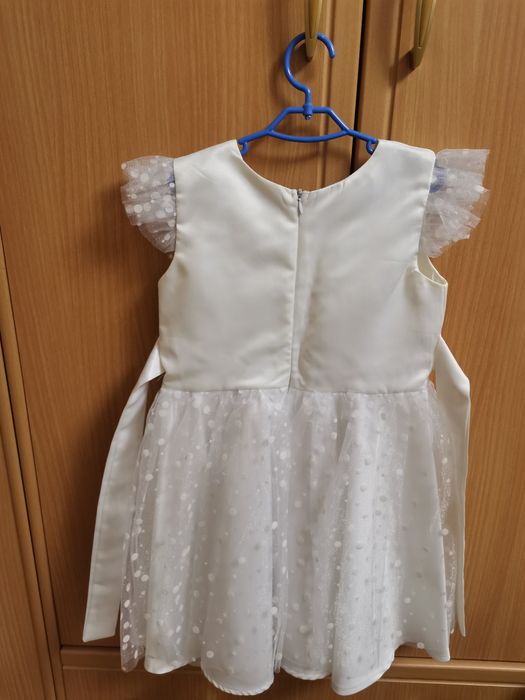 Платье нарядное на девочку