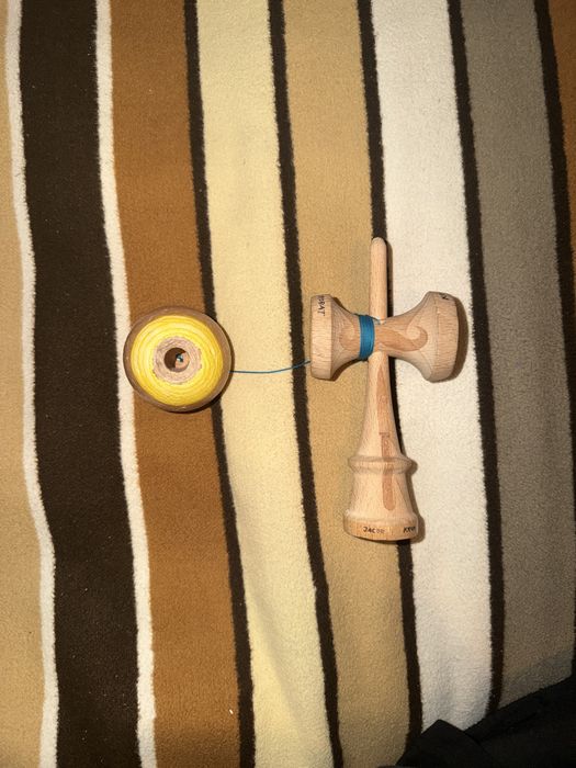 Kendama jacob acrobat
