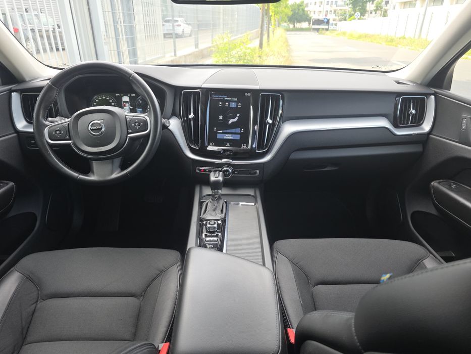 VOLVO XC60 2018 — imagine 5