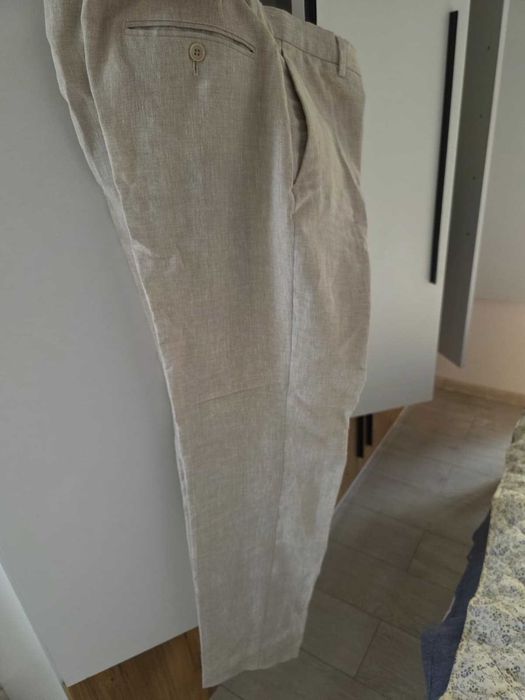 Pantaloni Zara in